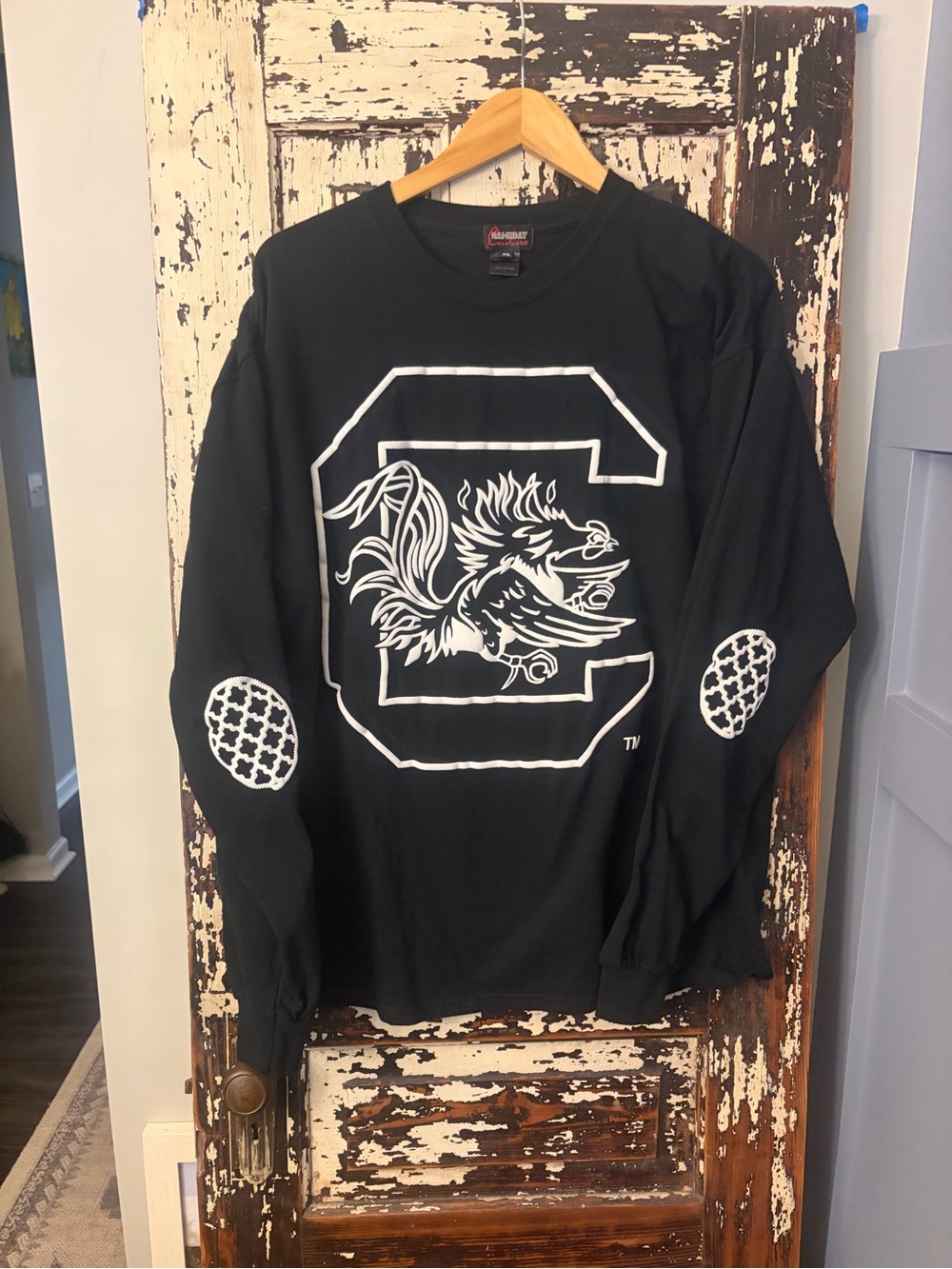 South Carolina Gamecocks Black Graphic puffy Long-Sleeve Shirt. XL w elbow patch